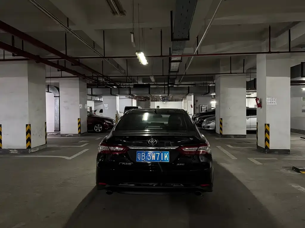 Toyota Camry 2021 из CN, фото 8