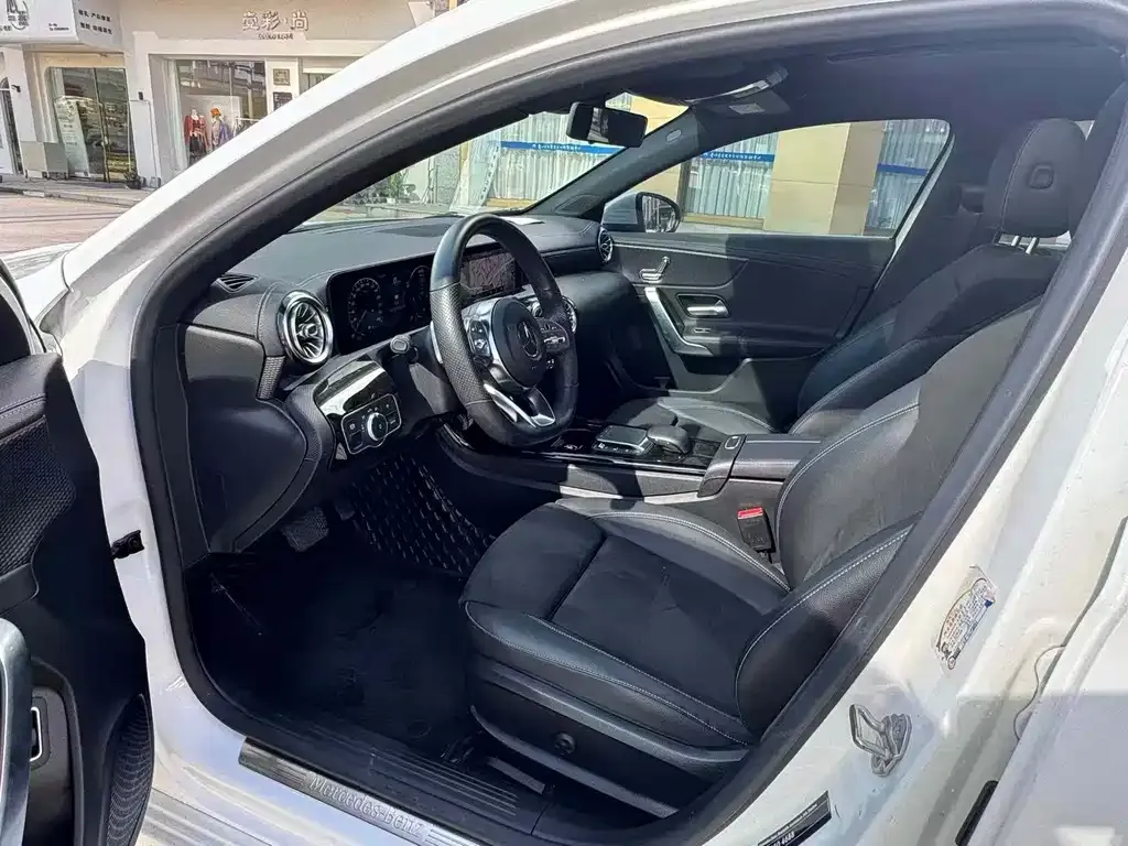 Mercedes-Benz A-Class 2021 из CN, фото 4