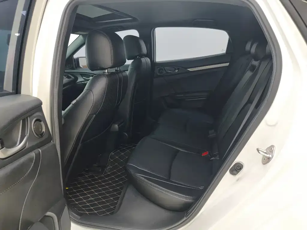 Honda Civic — фото 8