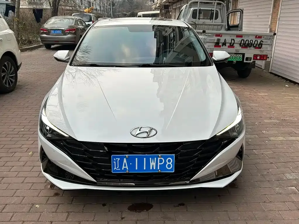 Hyundai Elantra 2022 из CN, фото 2