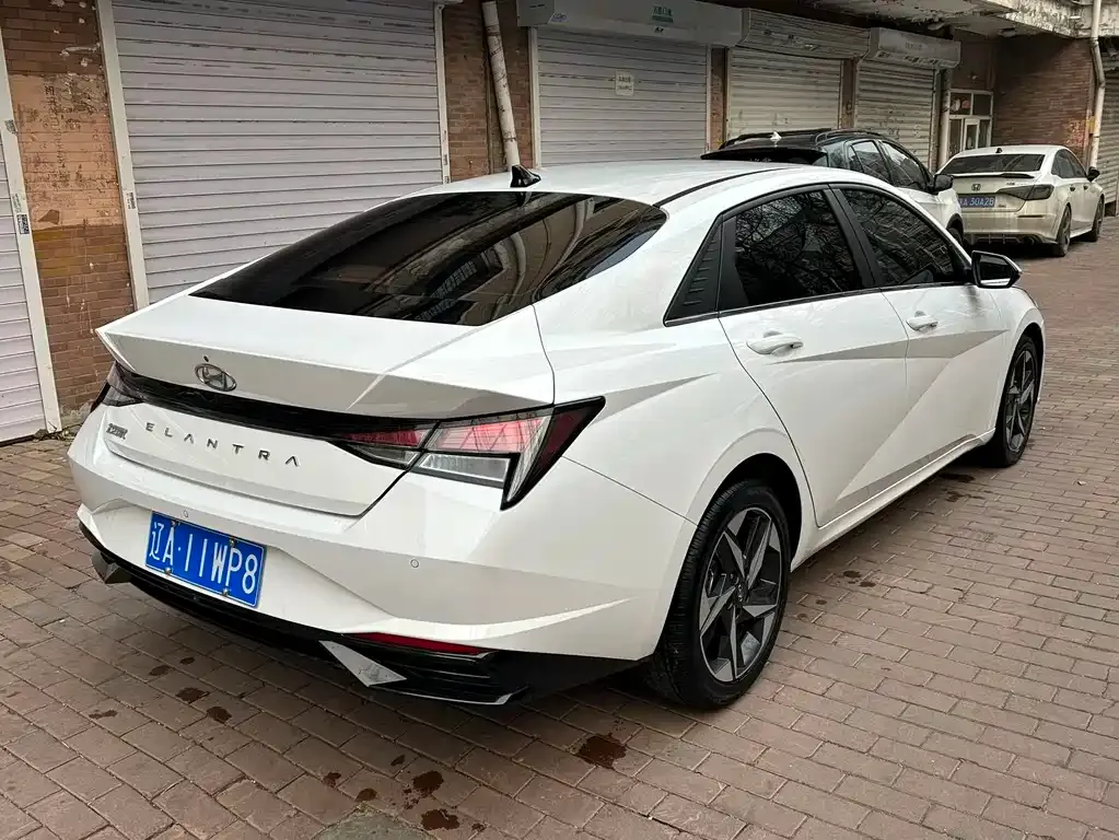 Hyundai Elantra 2022 из CN, фото 4