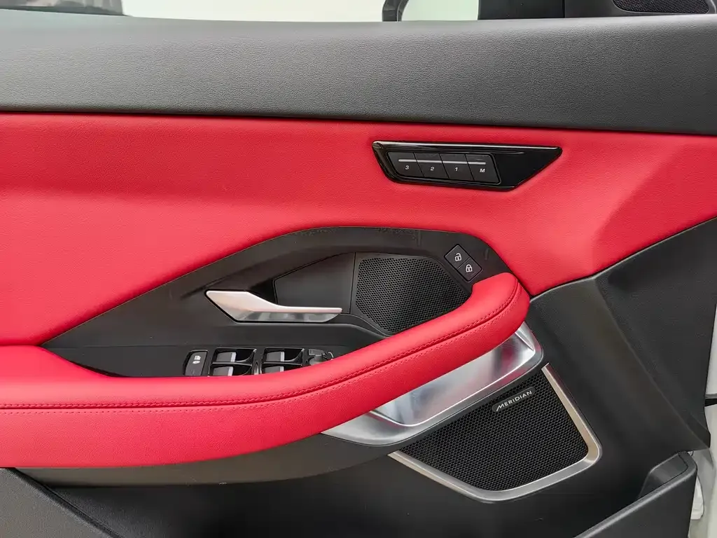 Jaguar E-PACE 2024 из CN, фото 9