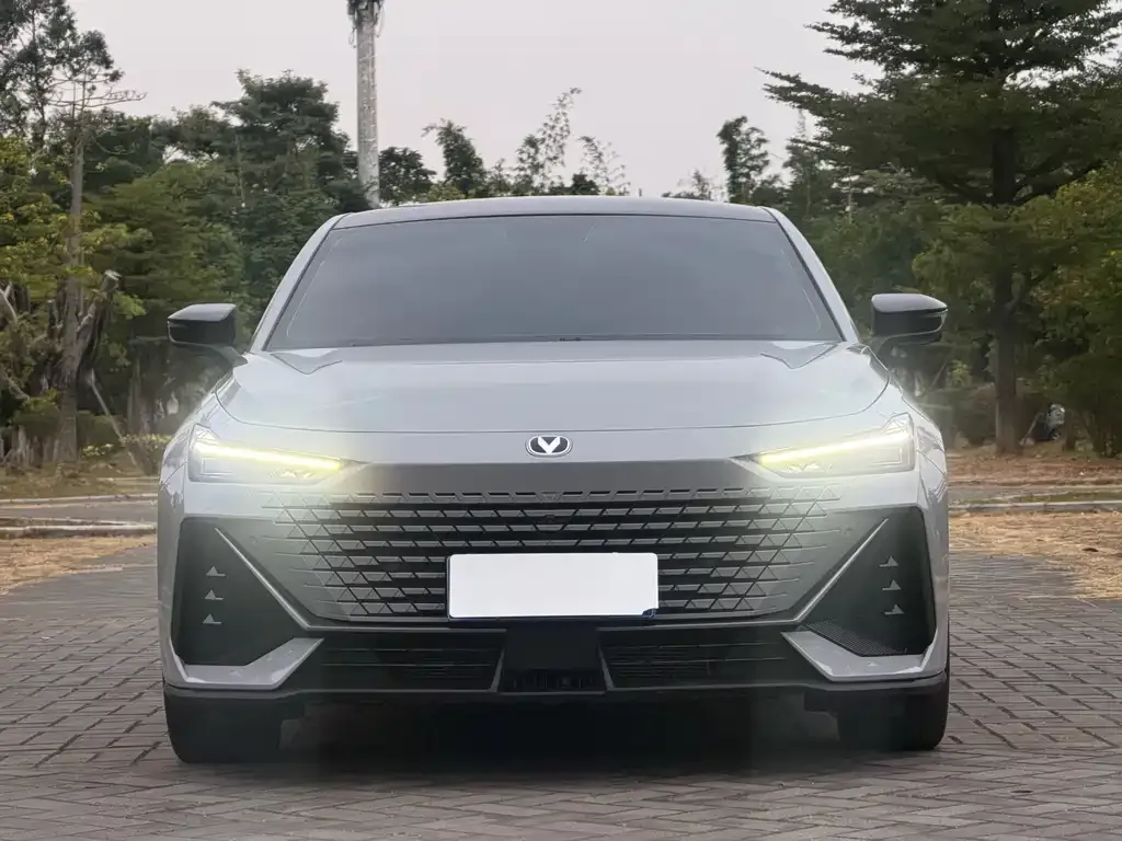 Changan UNI-V 2022 из CN, фото 2