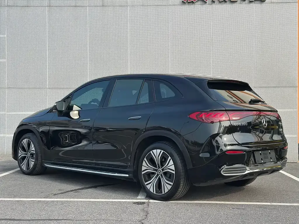 Mercedes-Benz EQE SUV 2023 из CN, фото 6