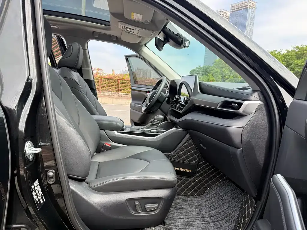 Toyota Highlander 2023 из CN, фото 9