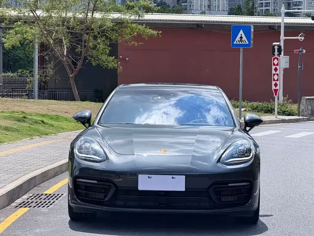 Porsche Panamera 2023 из CN, фото 2