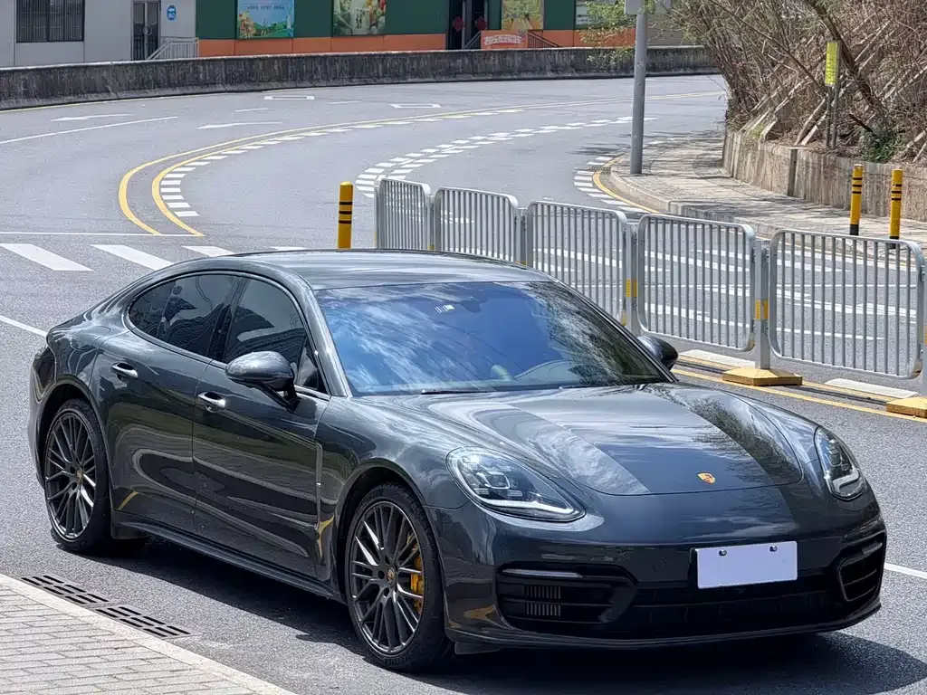 Porsche Panamera 2023 из CN, фото 3