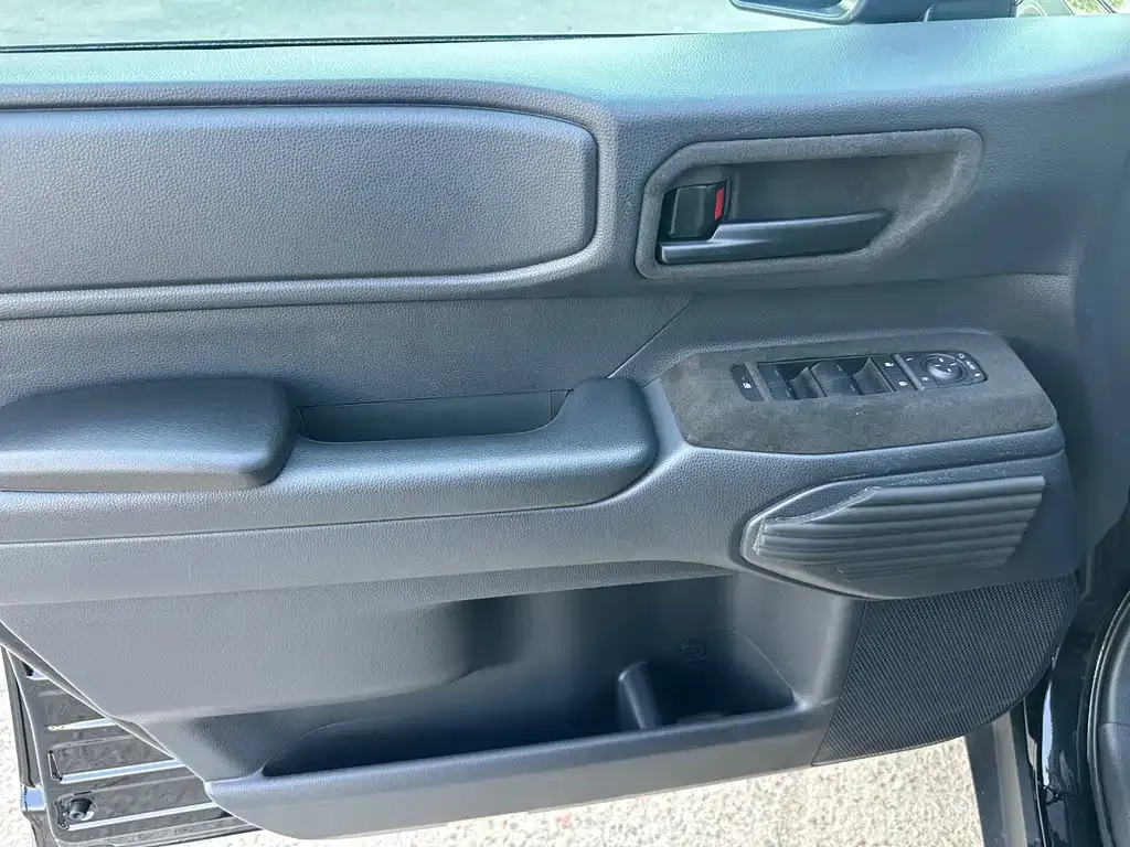Toyota Prado 2025 из CN, фото 9