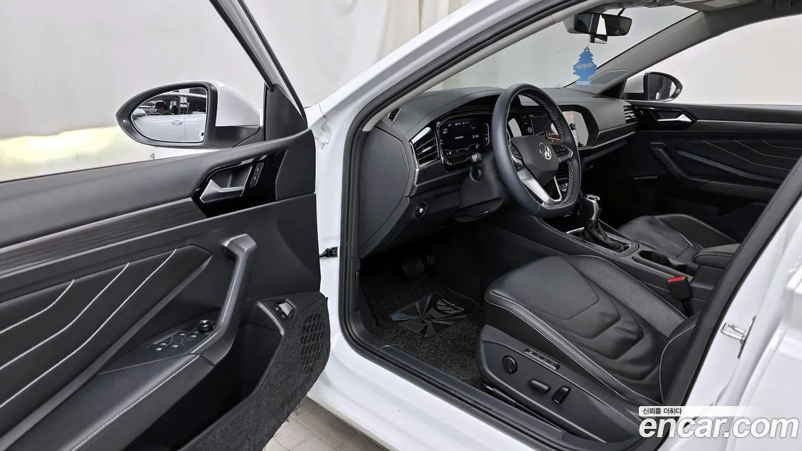 Volkswagen Jetta 2023 из KR, фото 10