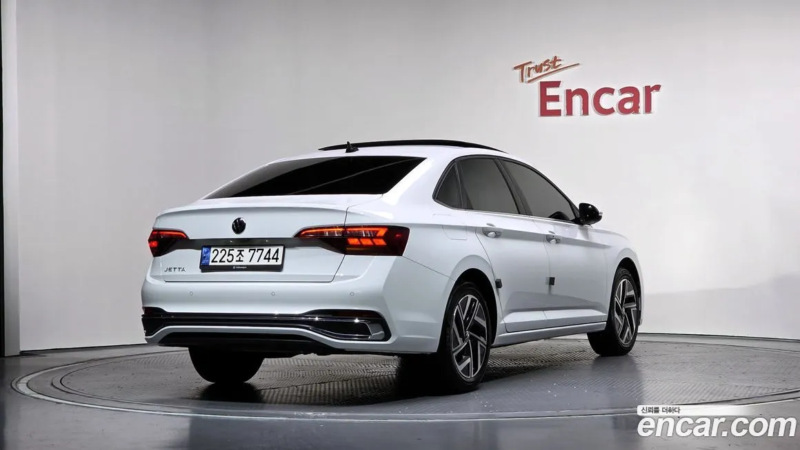Volkswagen Jetta 2023 из KR, фото 2