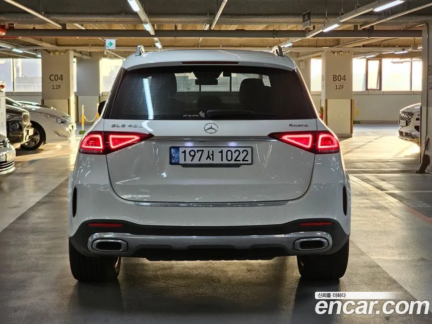 Mercedes-Benz GLE-Class — фото 4