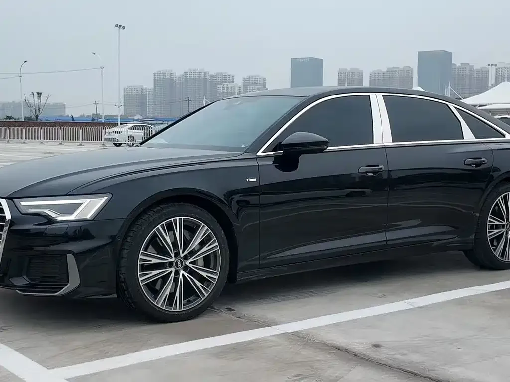 Audi A6L 2022 из CN, фото 1