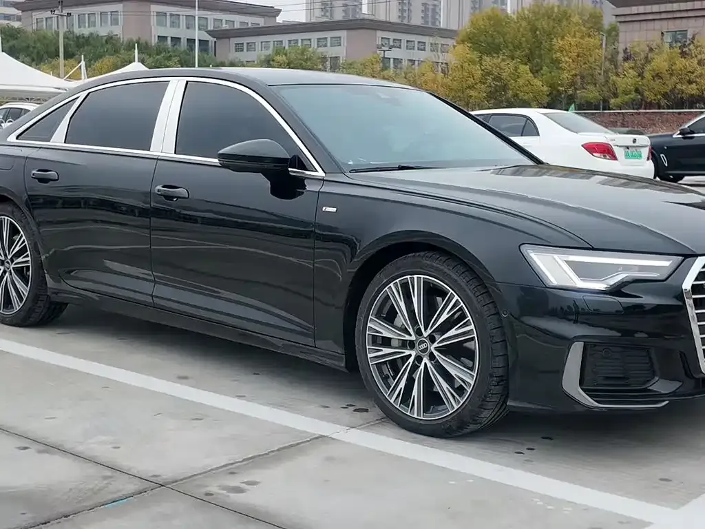 Audi A6L 2022 из CN, фото 2