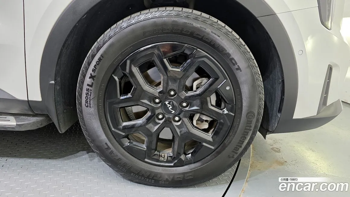Kia Sorento — фото 5