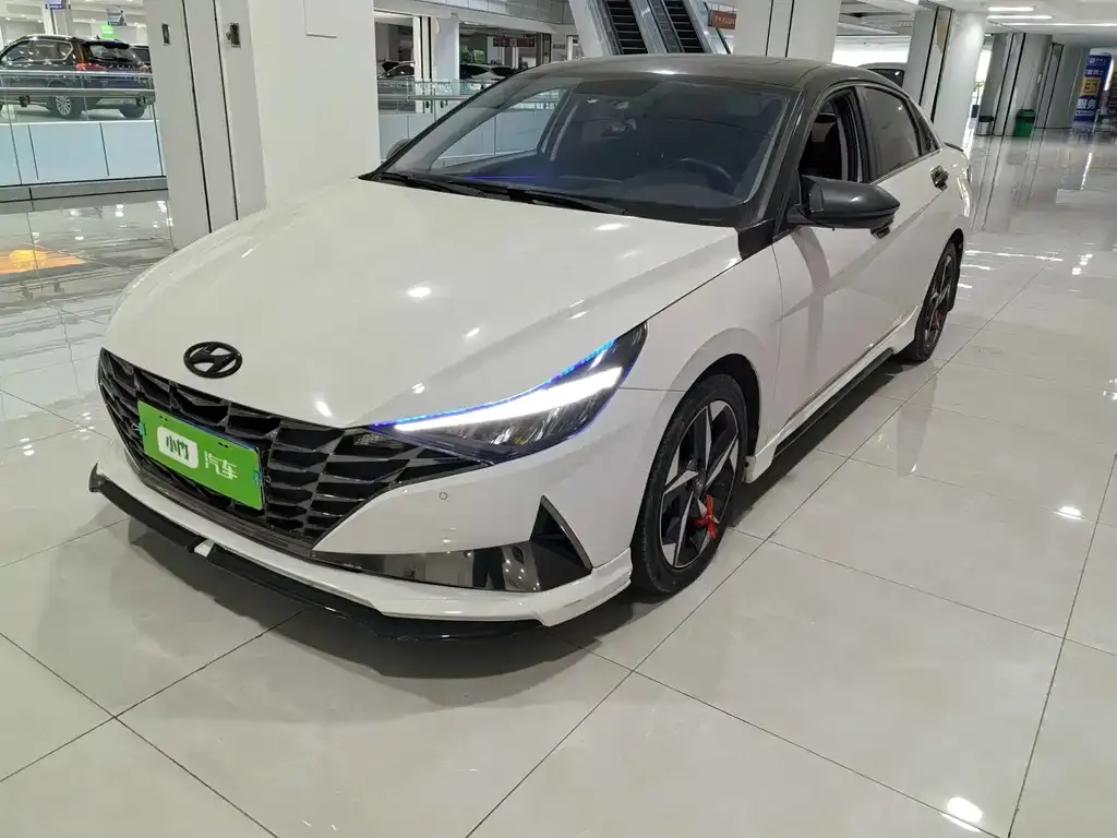 Hyundai Elantra 2022 из CN, фото 1