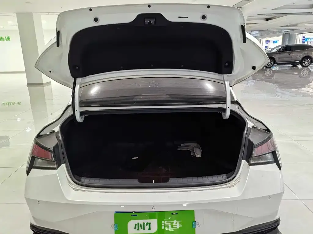 Hyundai Elantra 2022 из CN, фото 6