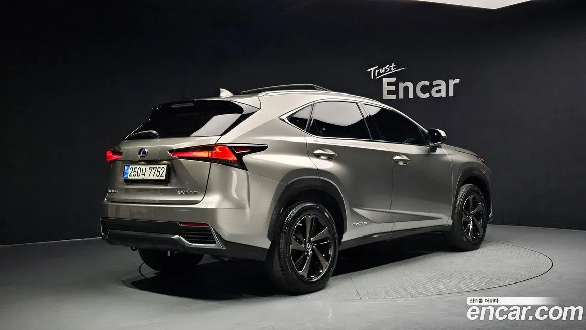 Lexus NX 2021 из KR, фото 2