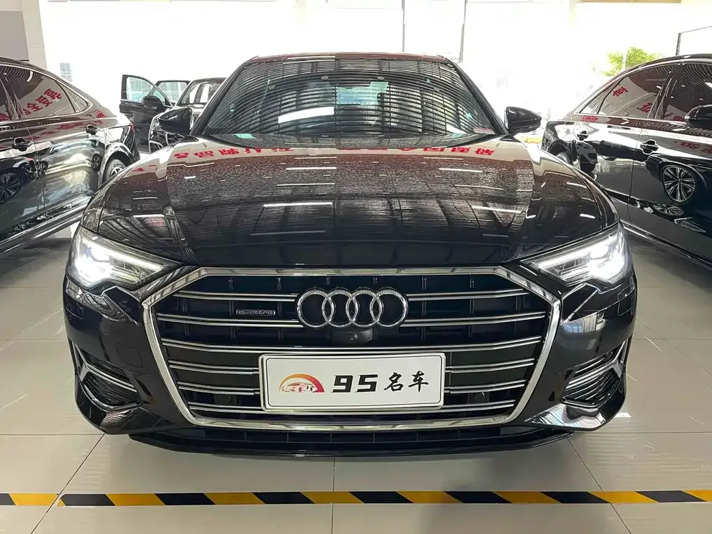 Audi A6L 2024 из CN, фото 2