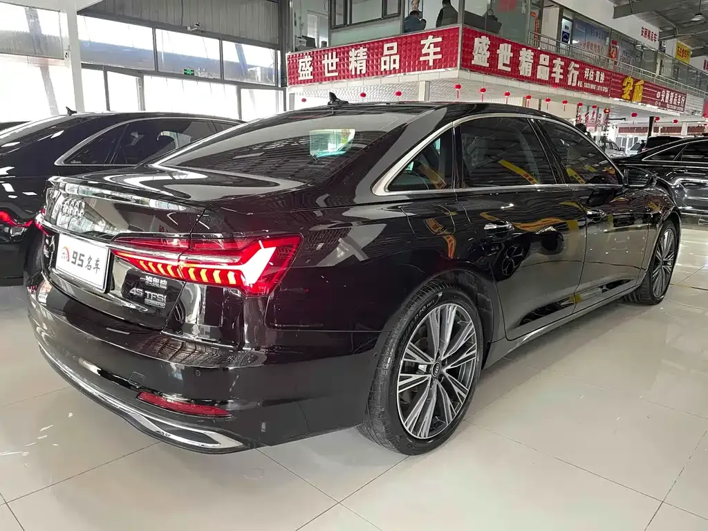 Audi A6L 2024 из CN, фото 4