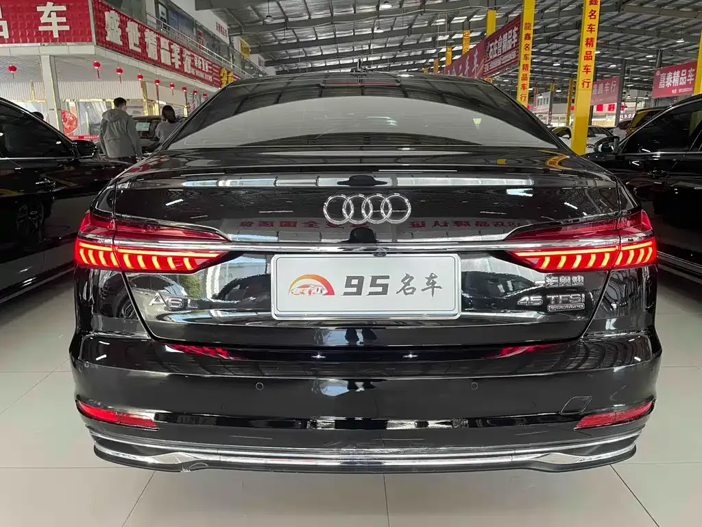 Audi A6L 2024 из CN, фото 5