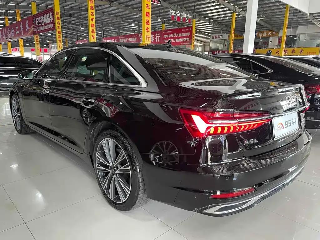 Audi A6L 2024 из CN, фото 6