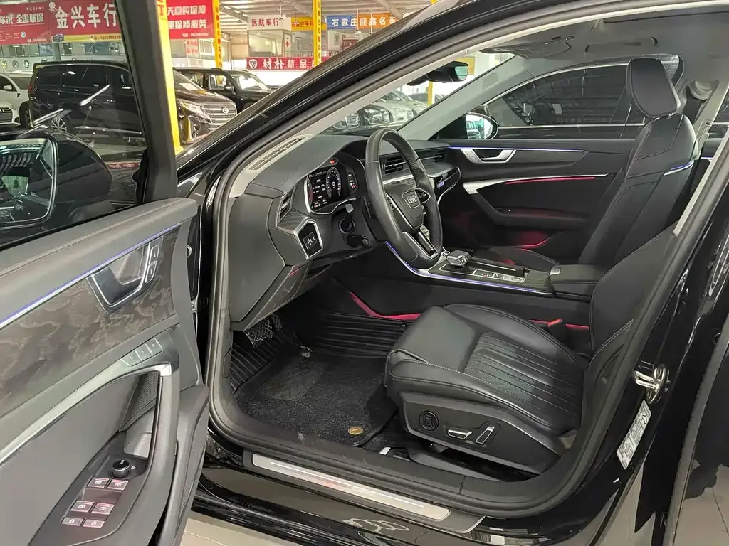 Audi A6L 2024 из CN, фото 7