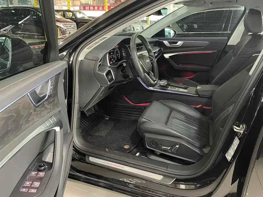 Audi A6L 2024 из CN, фото 8