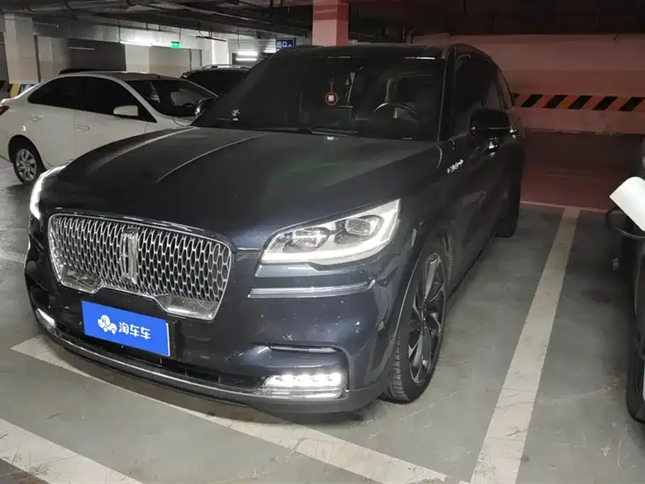 Lincoln Aviator 2024 из CN, фото 1