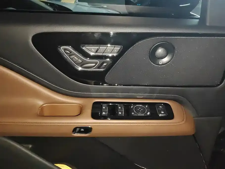 Lincoln Aviator 2024 из CN, фото 7
