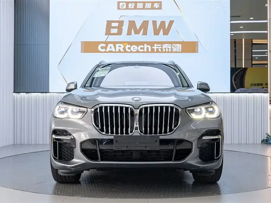 BMW X5 — фото 1