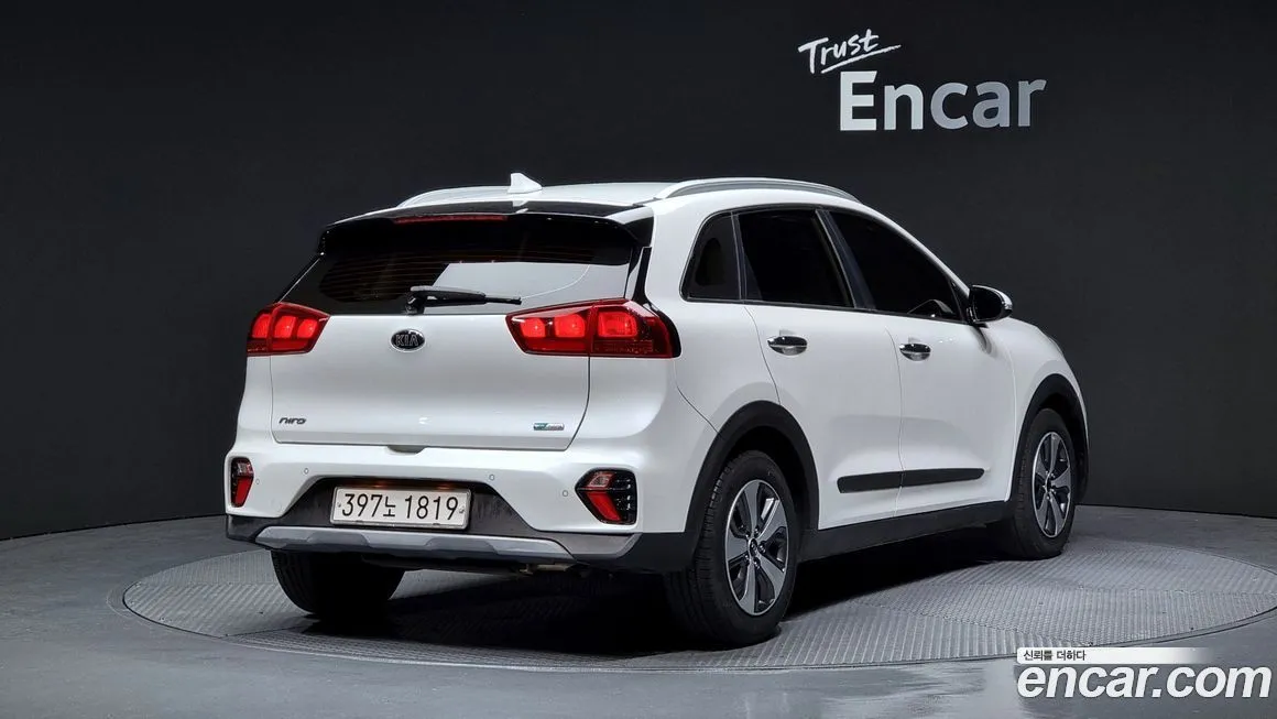 Kia Niro — фото 2