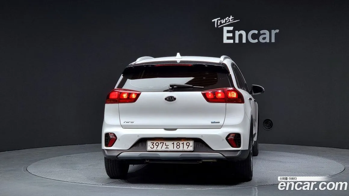Kia Niro — фото 4