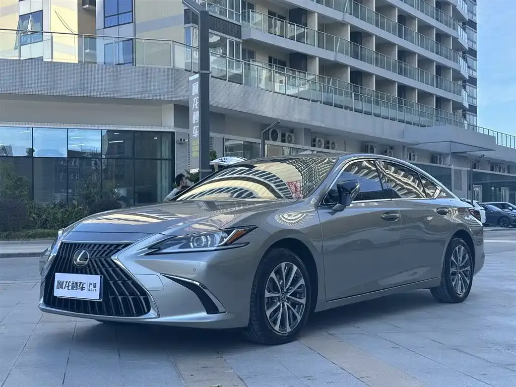 Lexus ES 2023 из CN, фото 1