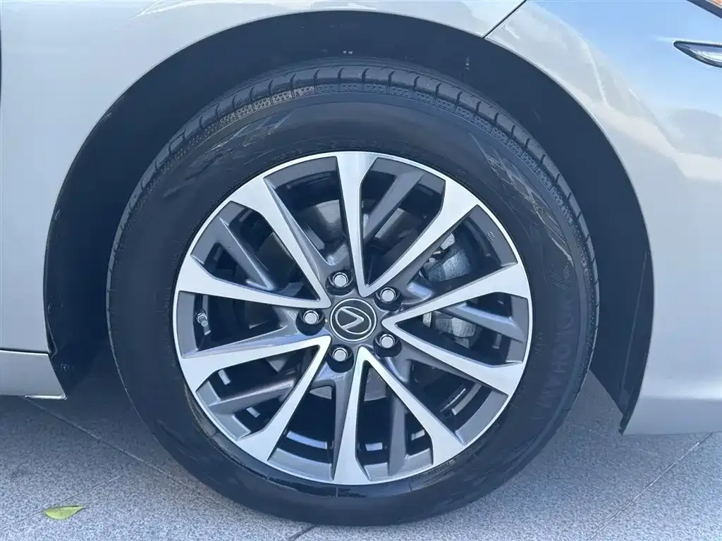 Lexus ES 2023 из CN, фото 10