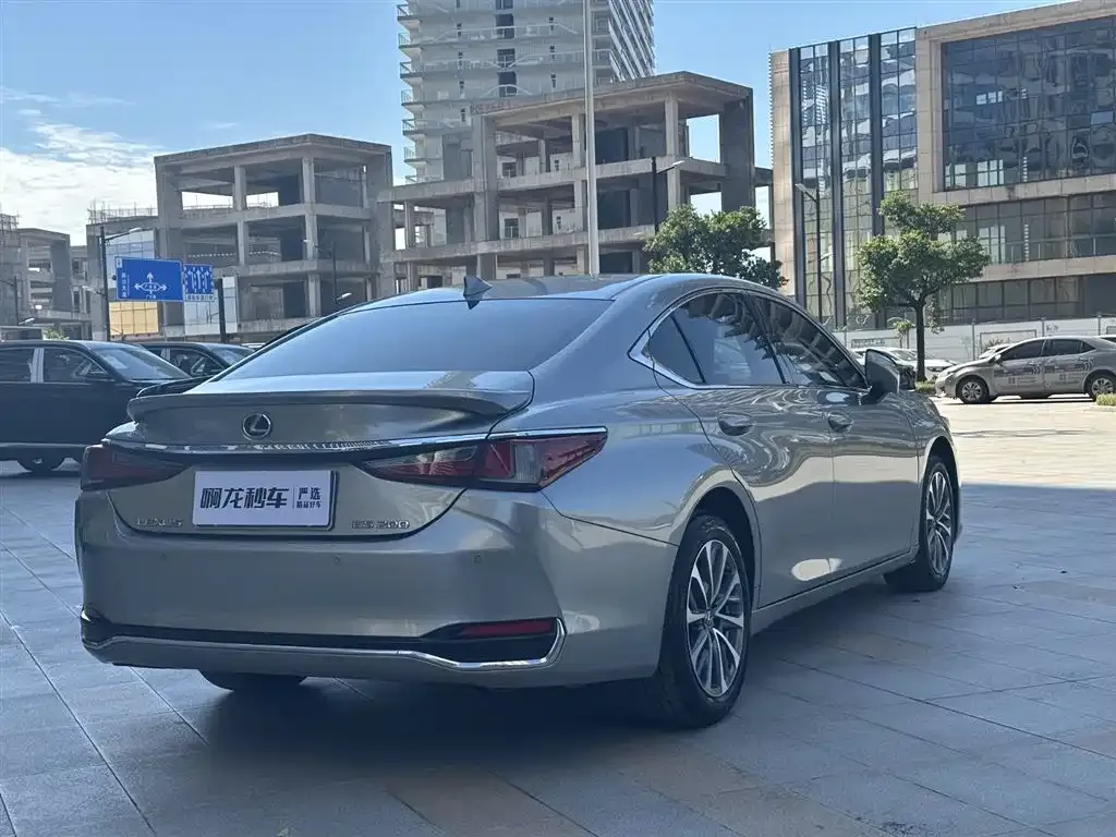 Lexus ES 2023 из CN, фото 5