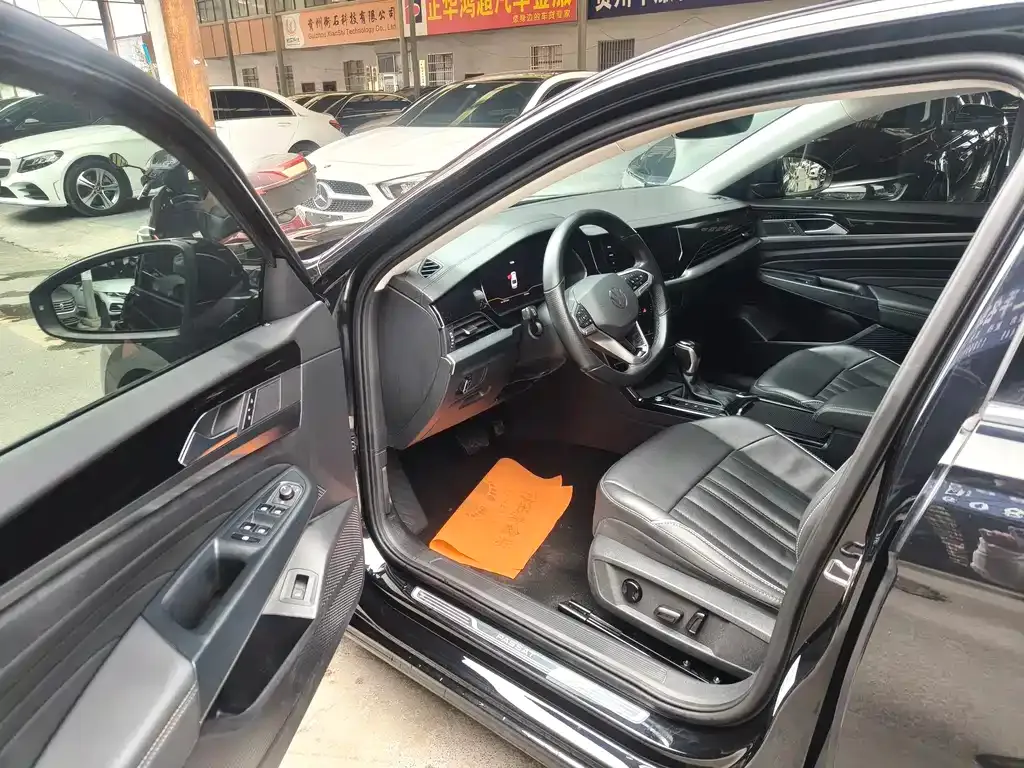 Volkswagen Passat 2022 из CN, фото 4