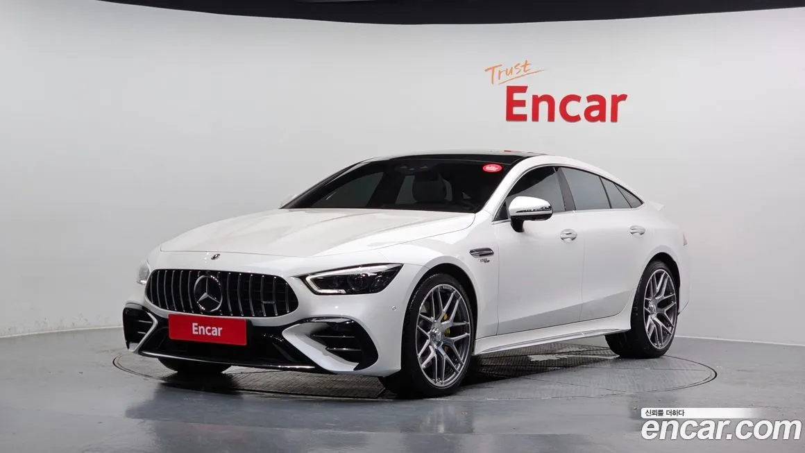 Mercedes-Benz AMG GT — фото 1