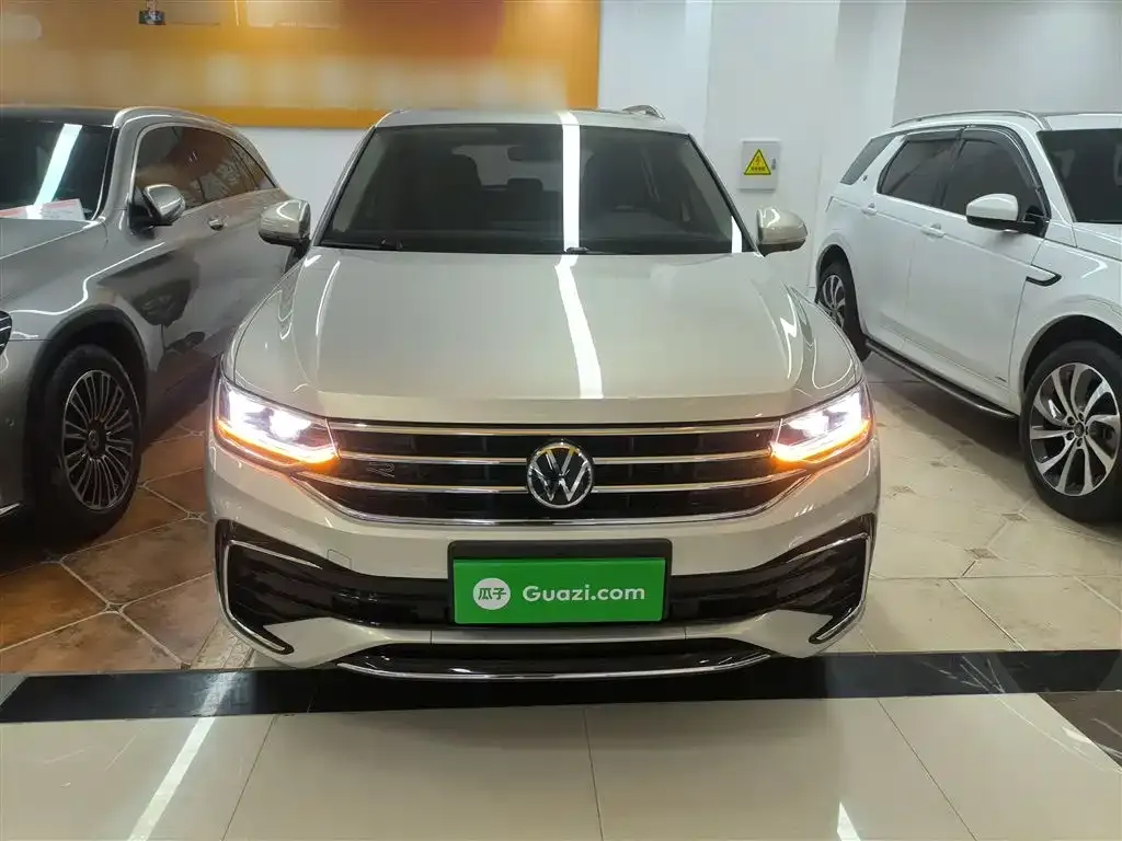 Volkswagen Tiguan L 2022 из CN, фото 3