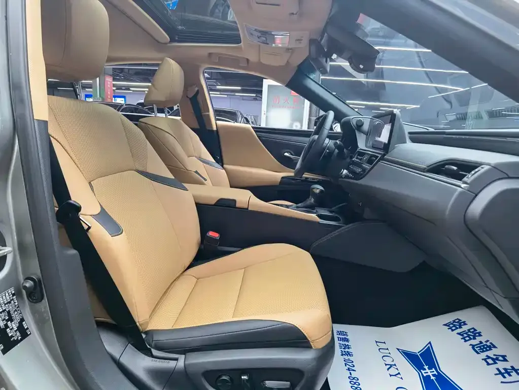 Lexus ES 2023 из CN, фото 8