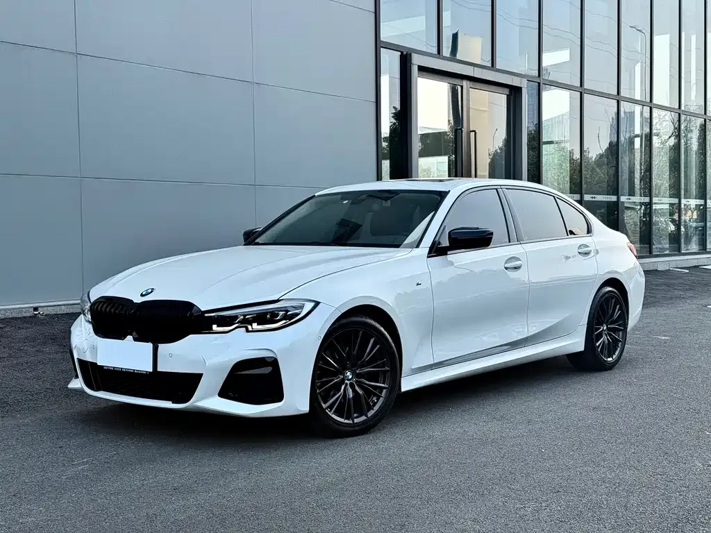 BMW 3 Series 2021 из CN, фото 1