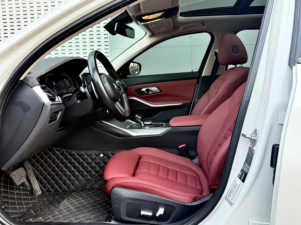 BMW 3 Series 2021 из CN, фото 7