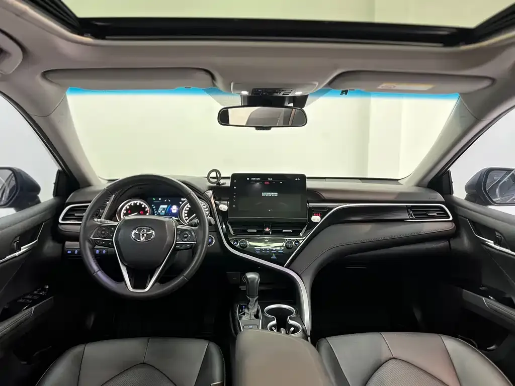 Toyota Camry 2022 из CN, фото 9