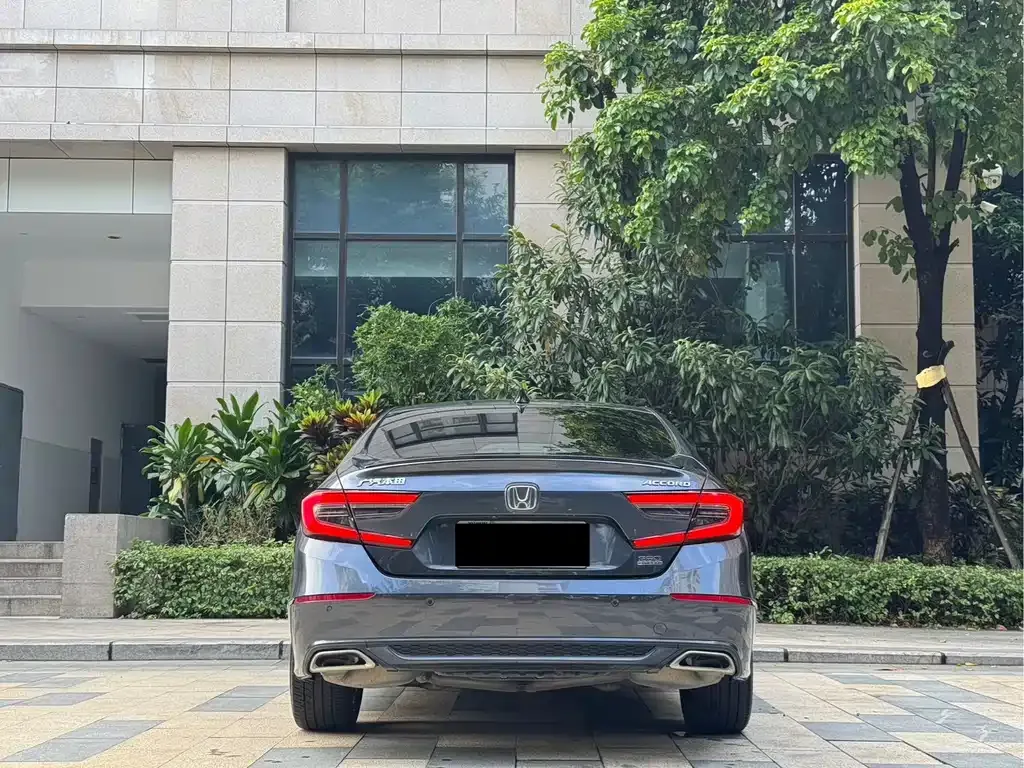 Honda Accord — фото 5