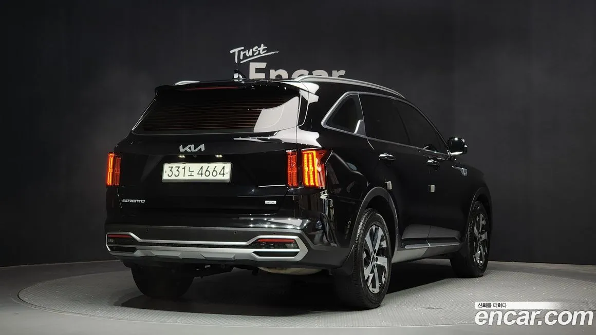 Kia Sorento 2023 из KR, фото 2