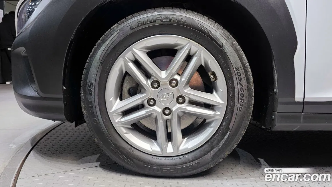 Hyundai Kona 2023 из KR, фото 5