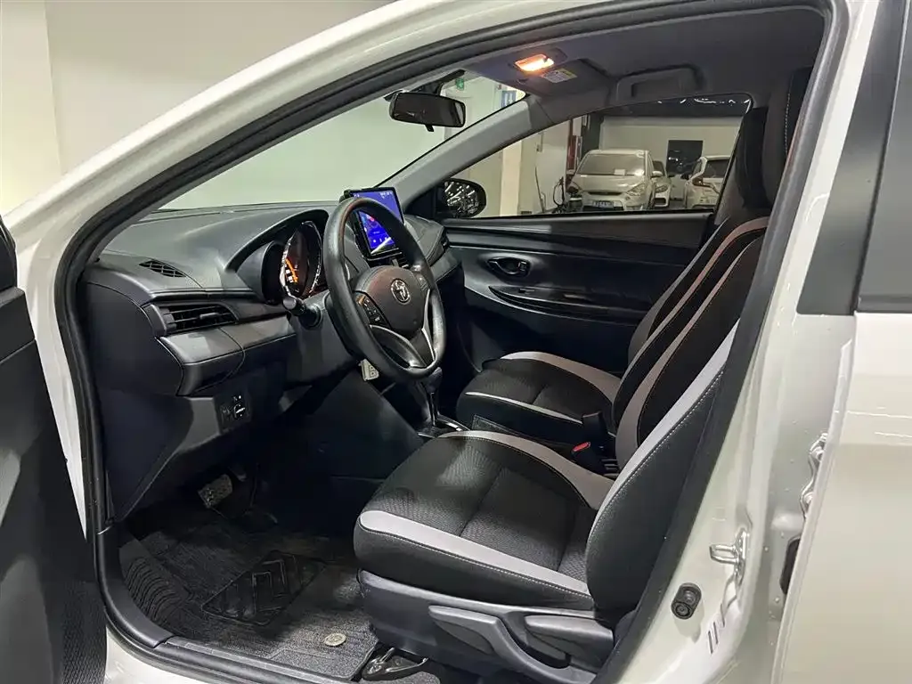 Toyota Yaris L 2022 из CN, фото 8