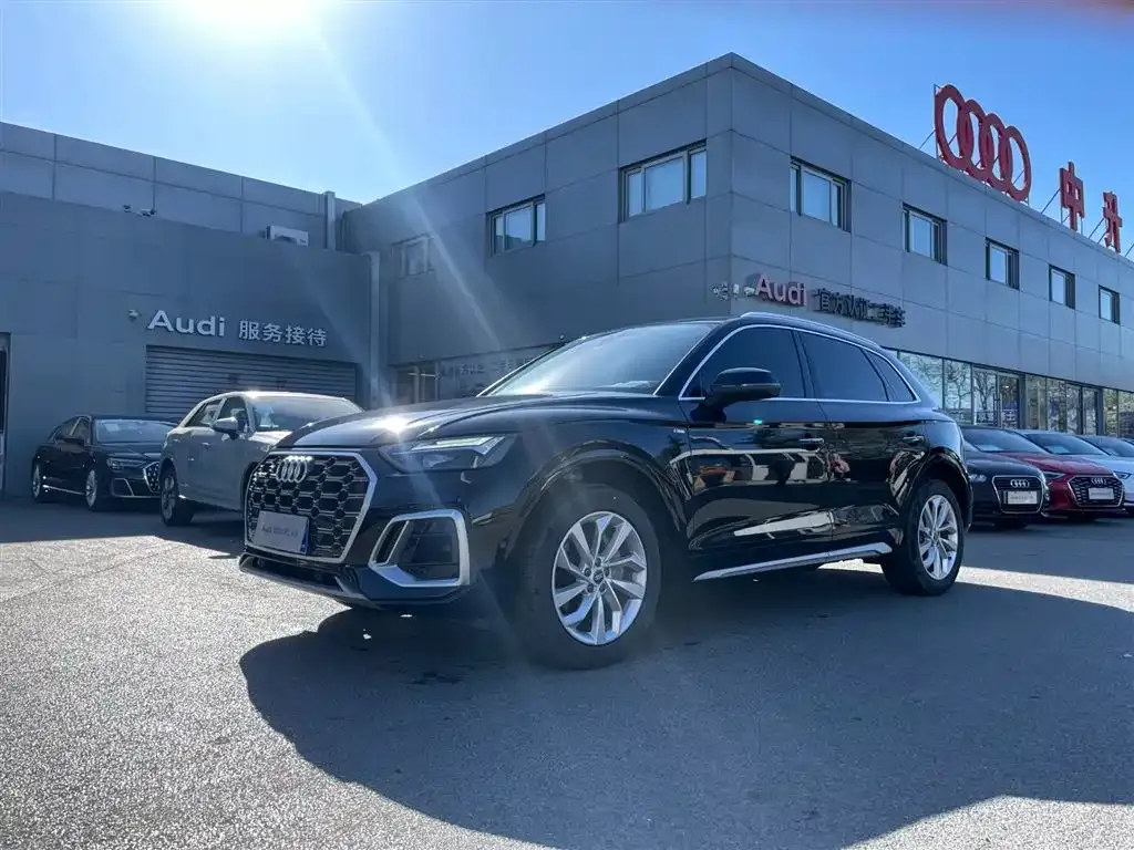 Audi Q5L 2022 из CN, фото 1