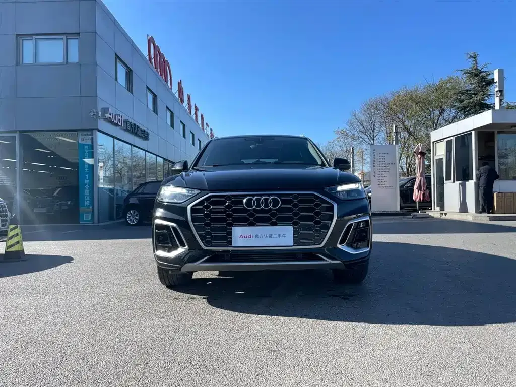 Audi Q5L 2022 из CN, фото 2