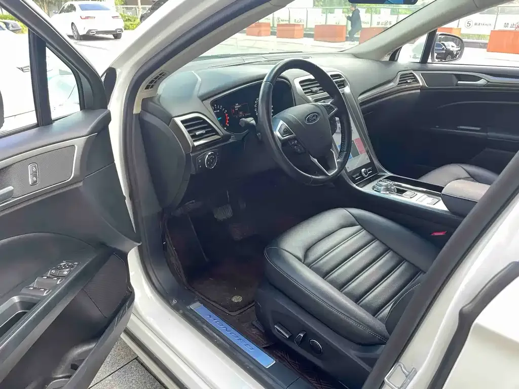 Ford Mondeo 2022 из CN, фото 9