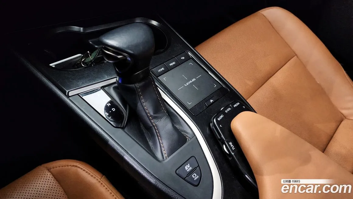 Lexus UX 2021 из KR, фото 9